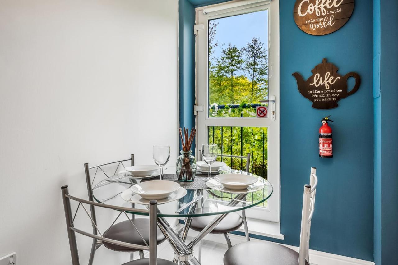 Saughton Suite With Views Of Water Of Leith เอดินบะระ ภายนอก รูปภาพ