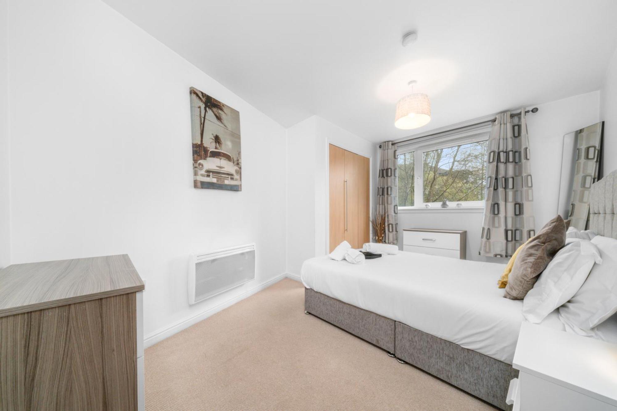 Saughton Suite With Views Of Water Of Leith เอดินบะระ ภายนอก รูปภาพ