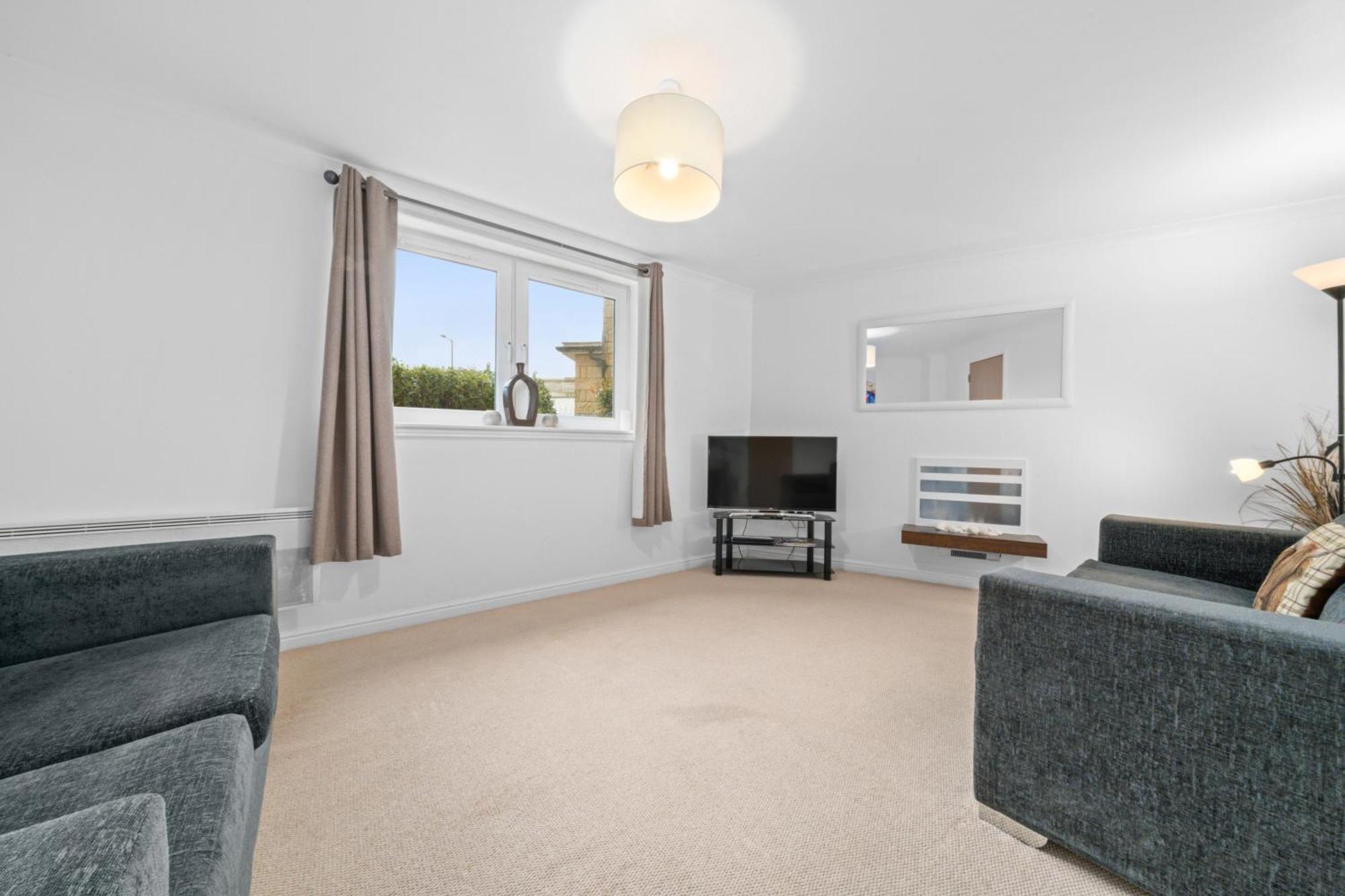 Saughton Suite With Views Of Water Of Leith เอดินบะระ ภายนอก รูปภาพ