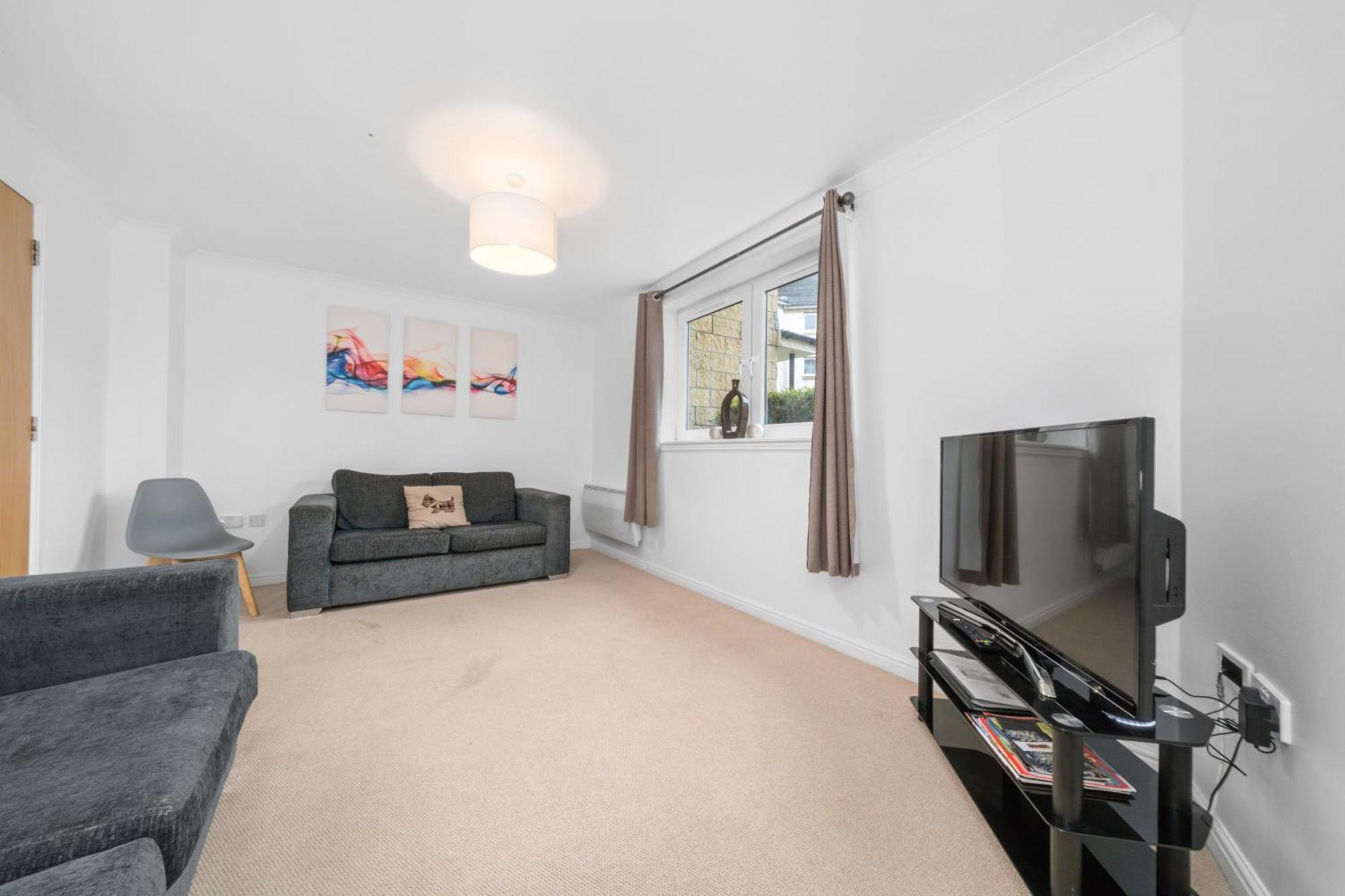 Saughton Suite With Views Of Water Of Leith เอดินบะระ ภายนอก รูปภาพ