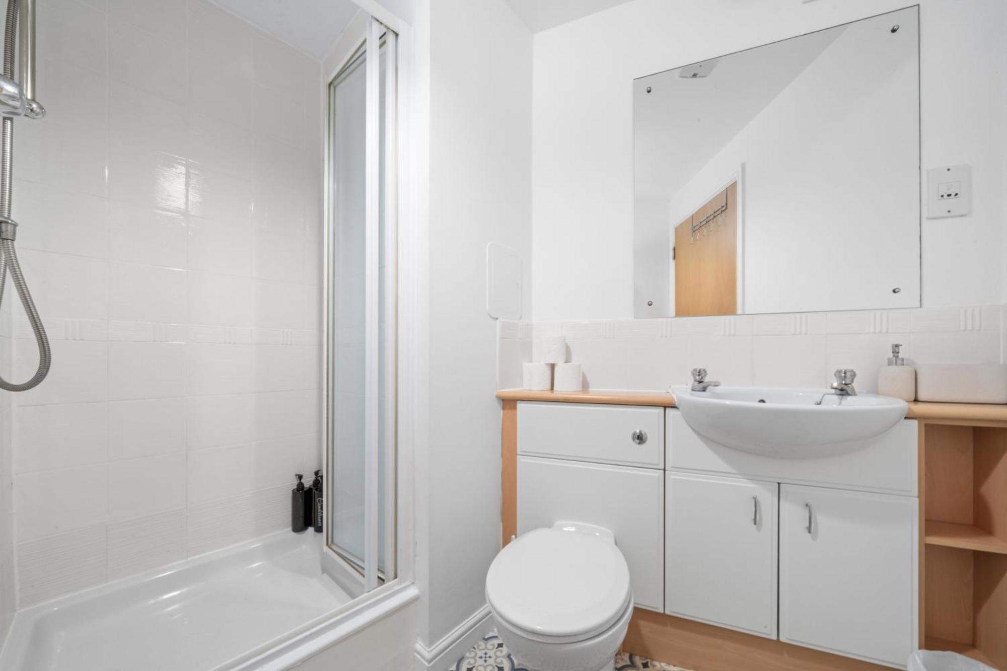 Saughton Suite With Views Of Water Of Leith เอดินบะระ ภายนอก รูปภาพ